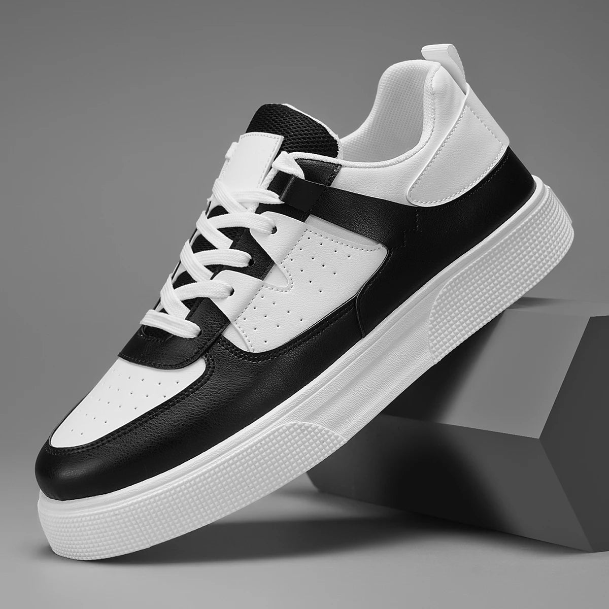 Minimalist Hiking Sneakers